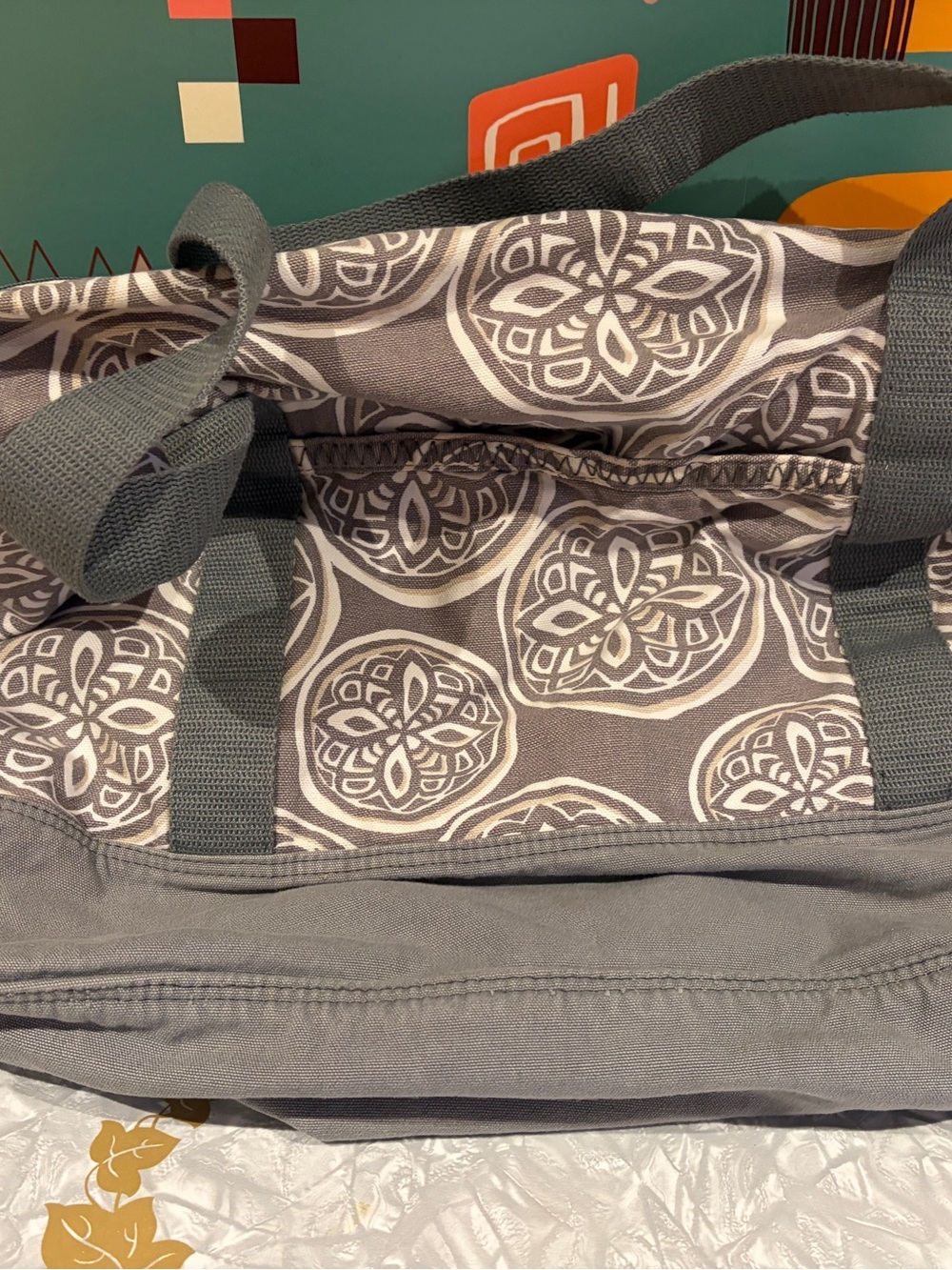 Canvas Thirty-one Metro Weekender Gray Canvas Tote Bag Medallion Print